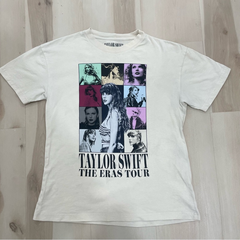 Taylor Swift The Eras Tour Medium T-Shirt Cream Beige Color Merch US 2023